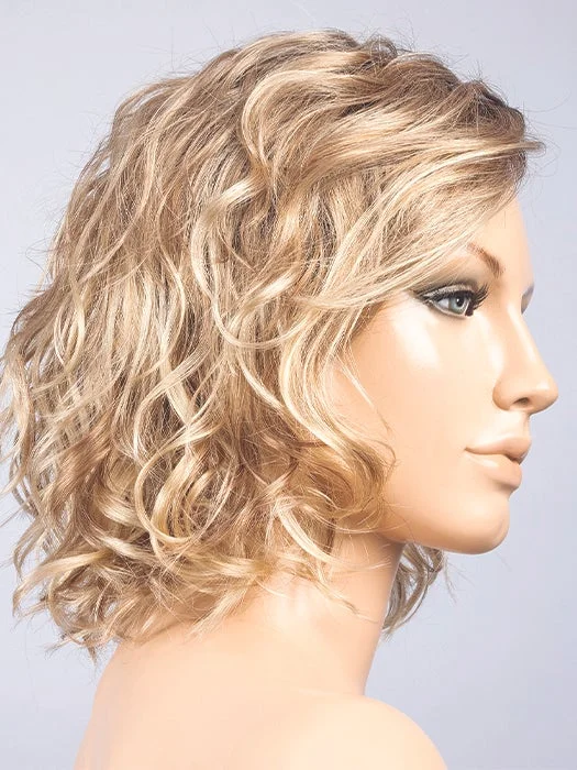 Bahama Beige Shaded | Medium Honey Blonde, Light Ash Blonde, and Lightest Reddish Brown blend