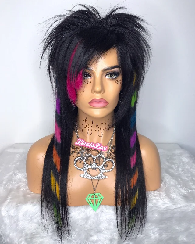 Colored wig with a straight texture for a sleek and minimalist look Scene Queen - Lace Front Colored wig with a straight texture for a sleek and minimalist look Scene Queen - Lace Front