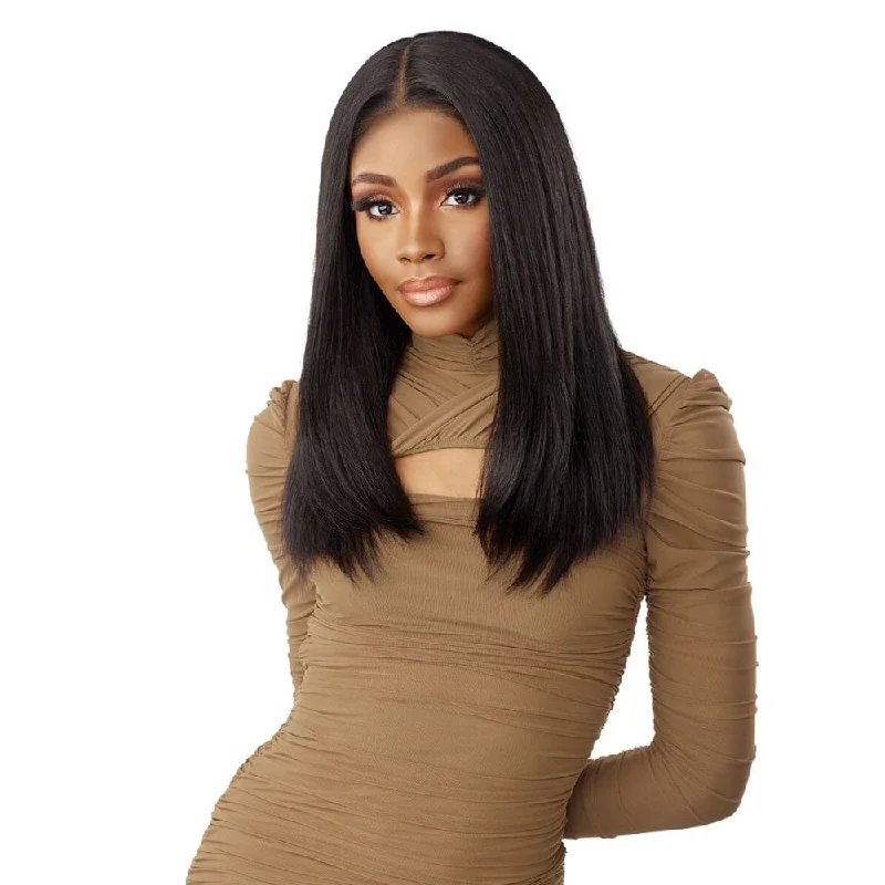 Colored wig with a side - swept bang for a sophisticated look Sensationnel Glueless 360° HD Lace Wig - Butta 360 Unit 1 Colored wig with a side - swept bang for a sophisticated look Sensationnel Glueless 360° HD Lace Wig - Butta 360 Unit 1