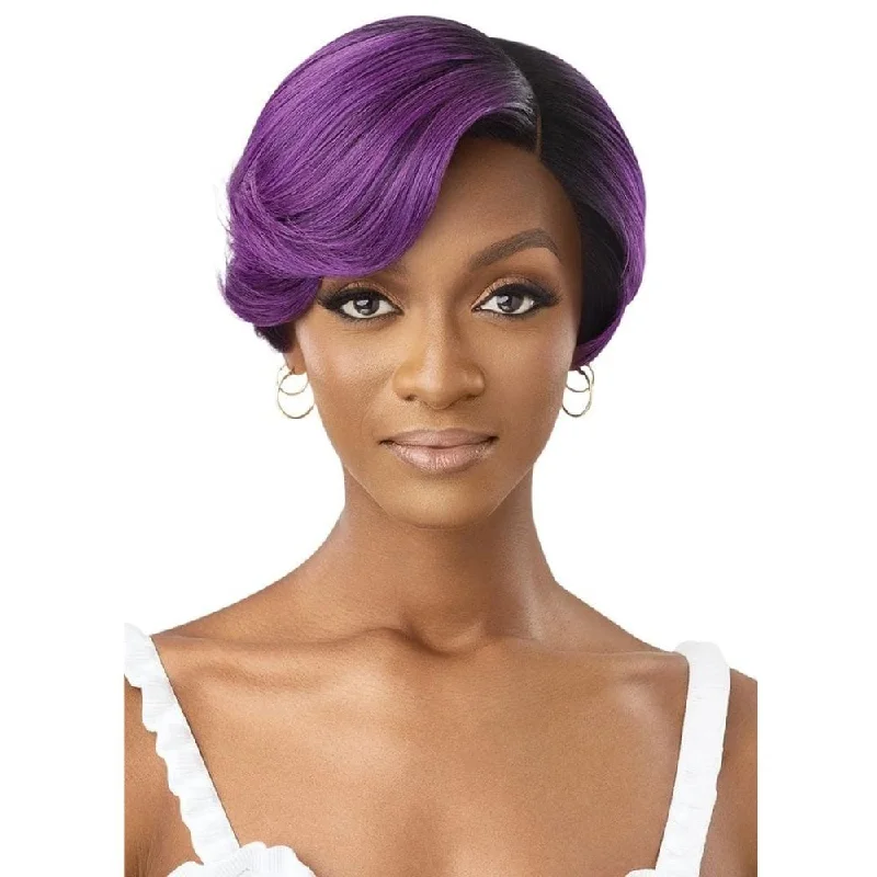 Colored wig with a silk - base cap for a comfortable and smooth feel Outre EveryWear Synthetic Lace Front Wig - Every 28 Colored wig with a silk - base cap for a comfortable and smooth feel Outre EveryWear Synthetic Lace Front Wig - Every 28