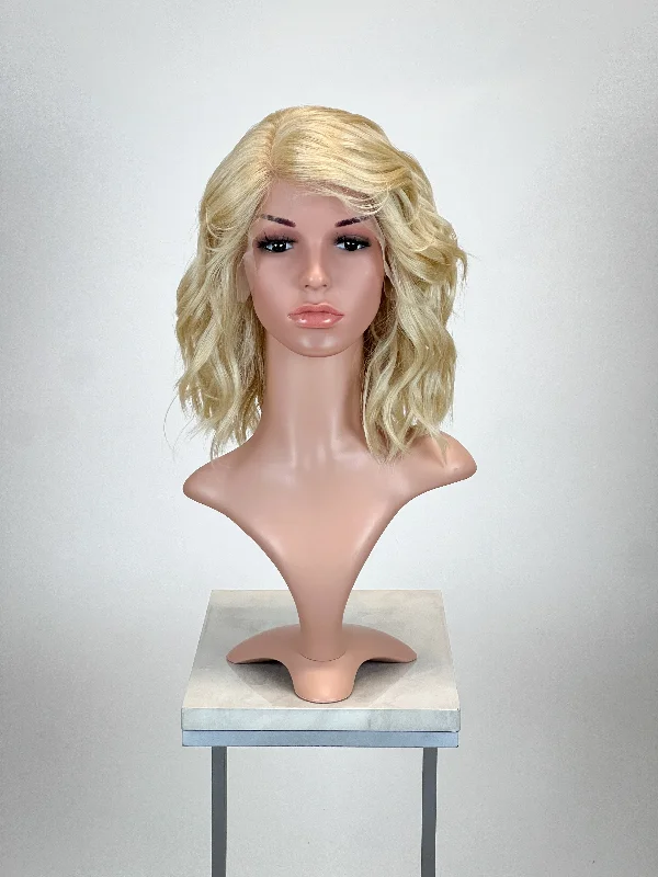 Wavy Wigs for Apple - Shaped Figures​ Eliza Bleach Blonde - Natural Series