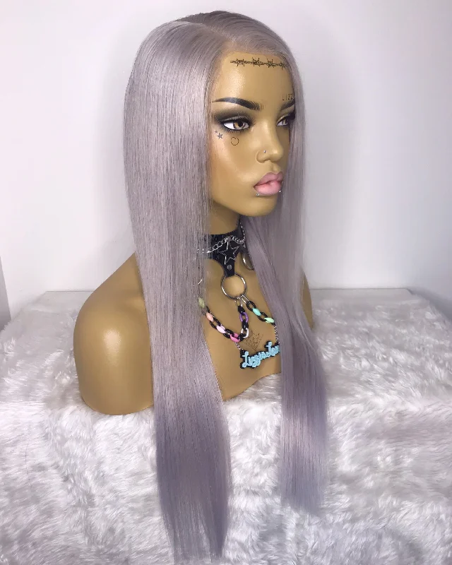 Colored wig with a pre - bleached knot for a natural - looking scalp Siberian Rayne - Lace Front Colored wig with a pre - bleached knot for a natural - looking scalp Siberian Rayne - Lace Front