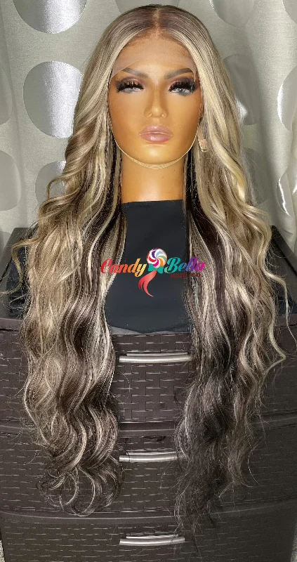 Colored wig with a middle - part for a classic and elegant styleMelissa