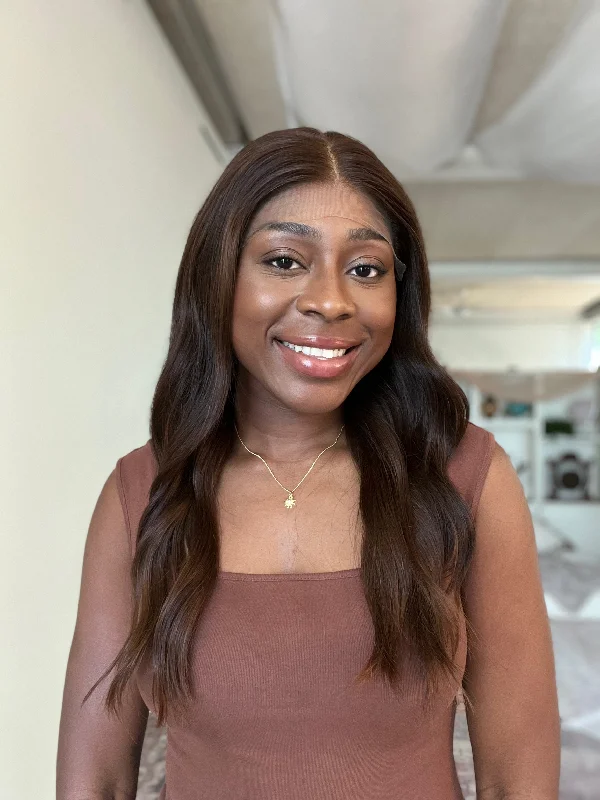 Lace wig with a curly texture for a bold and stylish choiceLorelai Glueless 2.0 Lace Top Wig, 25" length Lace wig with a curly texture for a bold and stylish choiceLorelai Glueless 2.0 Lace Top Wig, 25" length