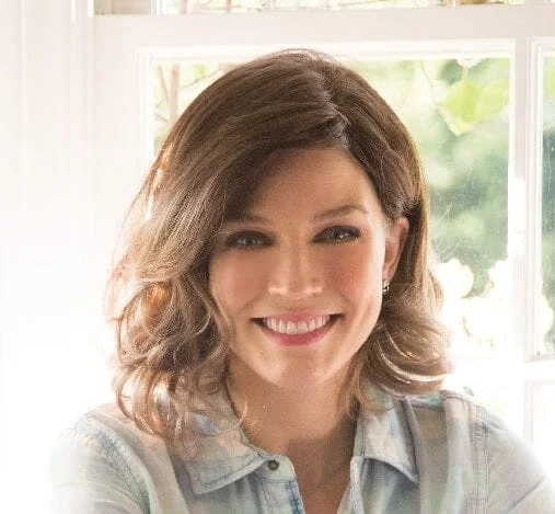Synthetic long - length wig with a natural - looking textureAlana XO Monofilament Wig by Amore - Final Sale, No Refunds, No Exchanges Synthetic long - length wig with a natural - looking textureAlana XO Monofilament Wig by Amore - Final Sale, No Refunds, No Exchanges