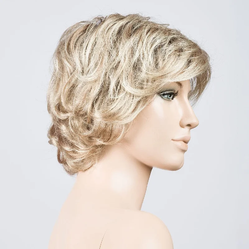 Sandy Blonde Rooted