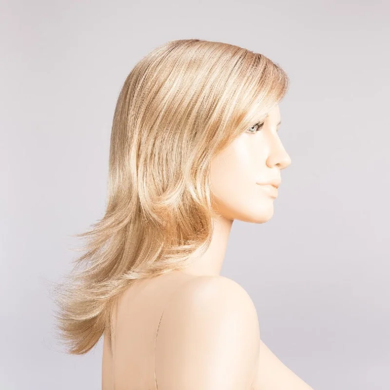EW Sandy Blonde Rooted