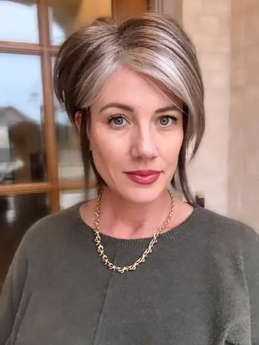 Synthetic bob wig with a natural - looking textureReese | Synthetic Wig (Basic Cap) Synthetic bob wig with a natural - looking textureReese | Synthetic Wig (Basic Cap)