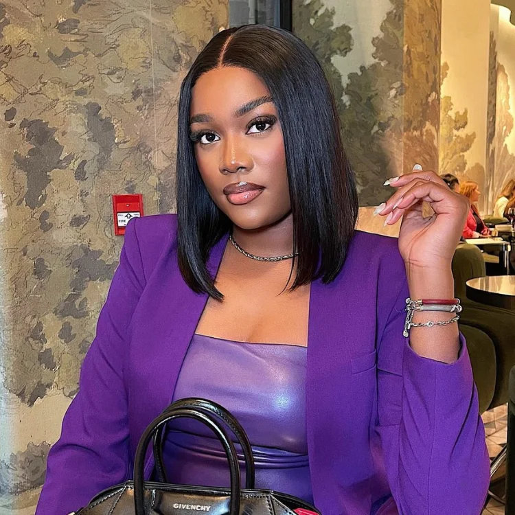 Wavy wig with a 180 - density for a full and thick appearanceWorth | Natural black 13X4 Frontal Lace Bob Wig Middle Part Wavy wig with a 180 - density for a full and thick appearanceWorth | Natural black 13X4 Frontal Lace Bob Wig Middle Part