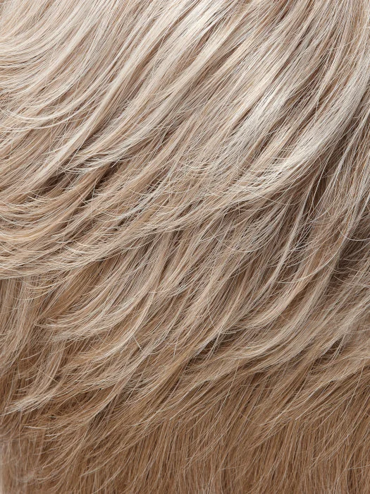 101F48T | Martini | Soft White Front. Lt Brown w/ 75% Grey Blend w/ Soft White Tips