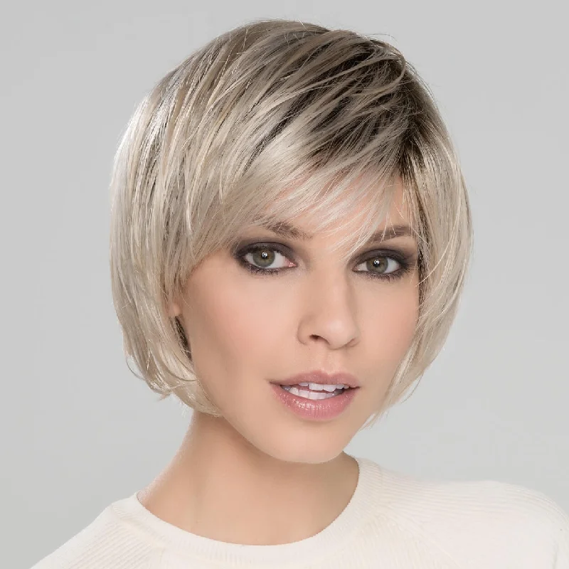 Wavy wig with bangs for a romantic appearanceBeam by Ellen Wille (Basic Cap-Mono Crown Wig) Wavy wig with bangs for a romantic appearanceBeam by Ellen Wille (Basic Cap-Mono Crown Wig)