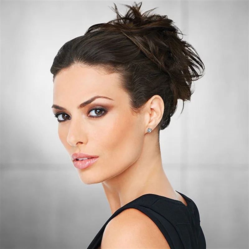 Short wig made from high - quality human hair for a luxurious feelCASUAL DO WRAP