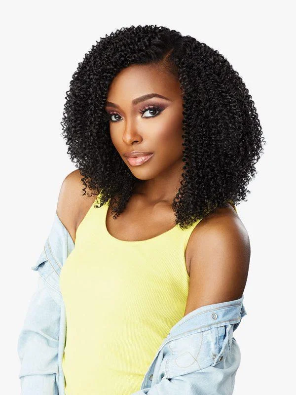 Clip - in hair extensions with a side - part for a more flattering lookSensationnel Curls Kinks & Co Clip-In Game Changer 10" Clip - in hair extensions with a side - part for a more flattering lookSensationnel Curls Kinks & Co Clip-In Game Changer 10"
