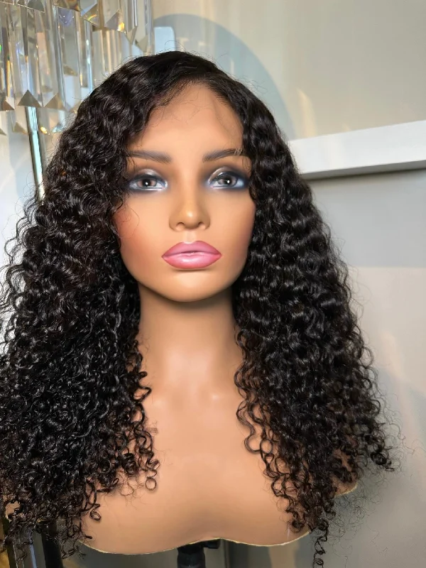 Curly wig in a platinum - blonde color for a bold and trendy lookHD BRAZ CURLY CLOSURE WIG 5x5 Curly wig in a platinum - blonde color for a bold and trendy lookHD BRAZ CURLY CLOSURE WIG 5x5