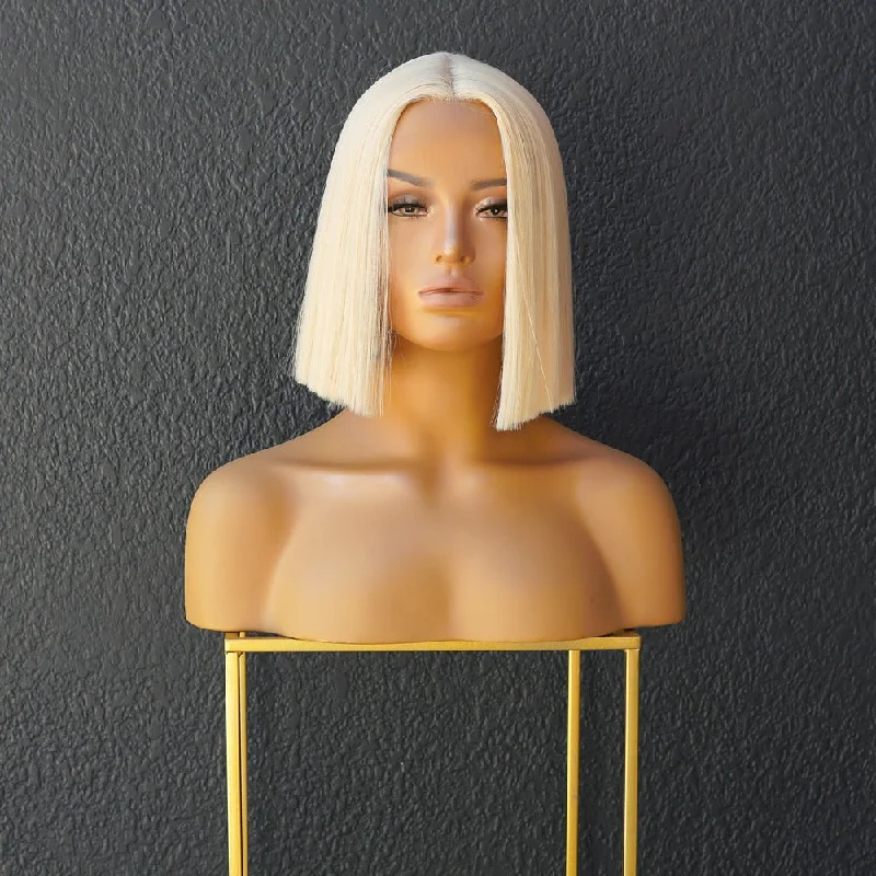 Short wig with a gradient color for a modern and stylish appearanceJADE Blonde Lace Front Wig Short wig with a gradient color for a modern and stylish appearanceJADE Blonde Lace Front Wig