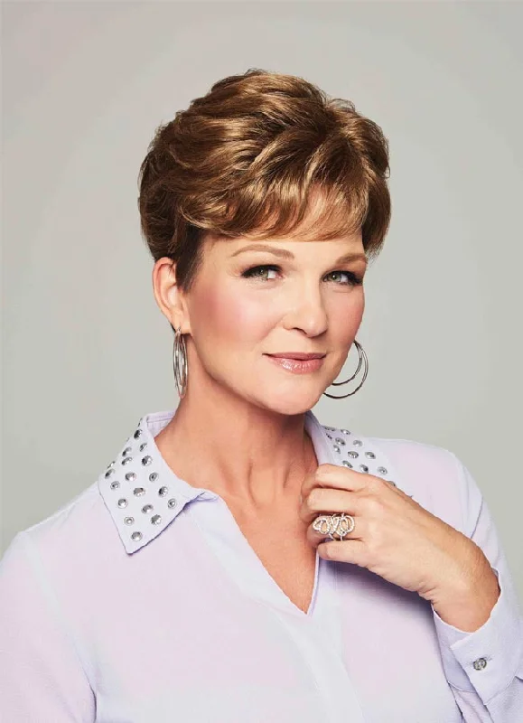 Short wig with auburn highlights for a warm and rich colorLYRIC