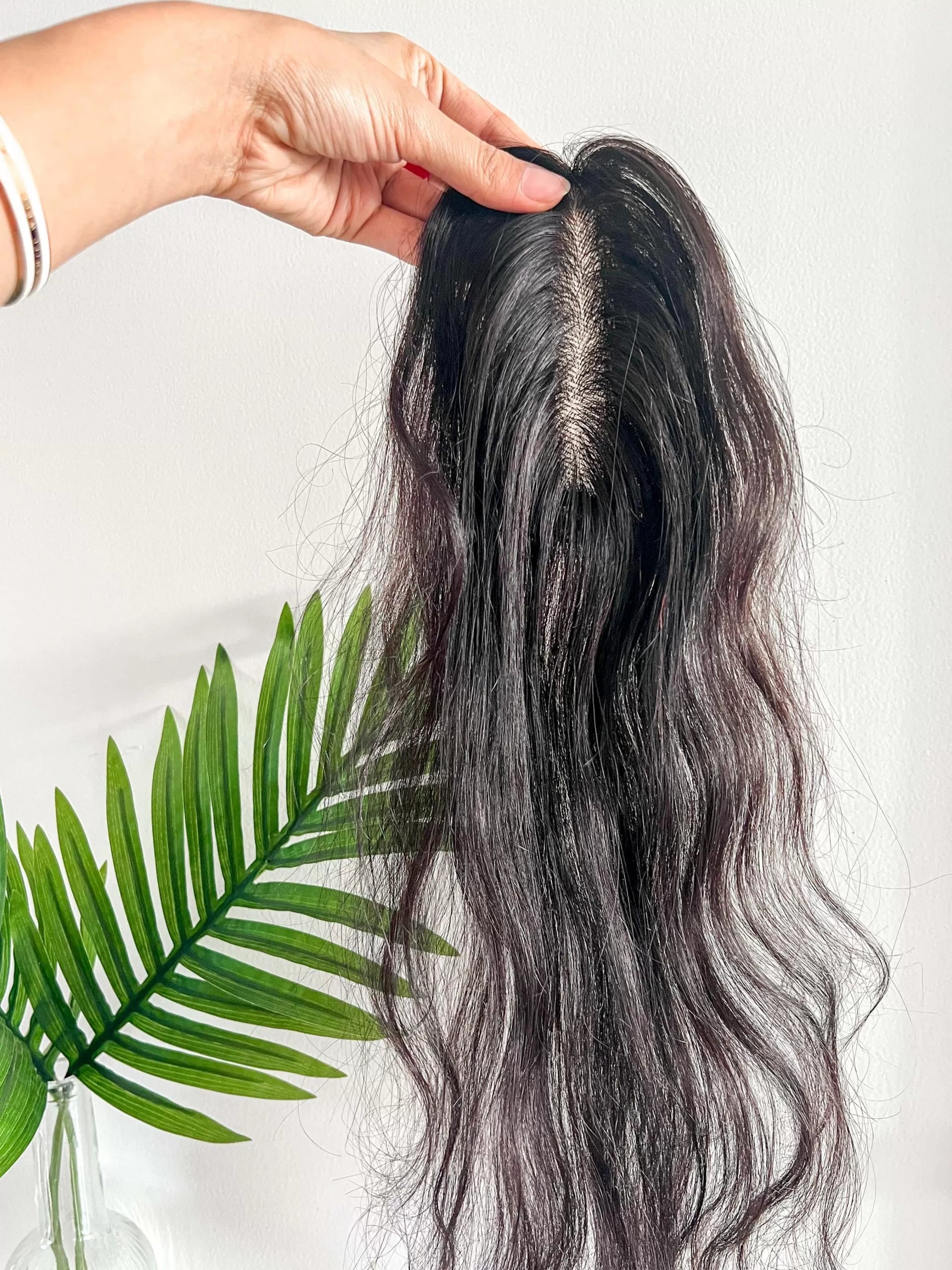 Wavy wig with a wavy bang for a trendy and modern styleNatural Wavy Scalp Line Hair Topper – 1.5 x 5inch – Silk Base Wavy wig with a wavy bang for a trendy and modern styleNatural Wavy Scalp Line Hair Topper – 1.5 x 5inch – Silk Base