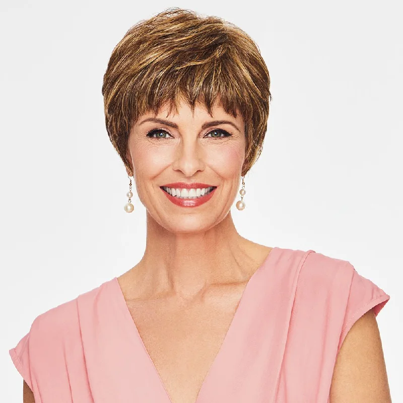Short wig with auburn highlights for a warm and rich colorOPTIMISTIC