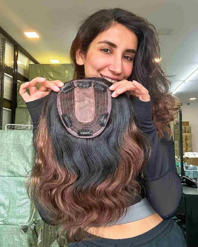 Wavy wig with a wavy bang for a trendy and modern styleSilk top wefted Short Hair Topper| 5.5 x 6 inch Base Wavy wig with a wavy bang for a trendy and modern styleSilk top wefted Short Hair Topper| 5.5 x 6 inch Base