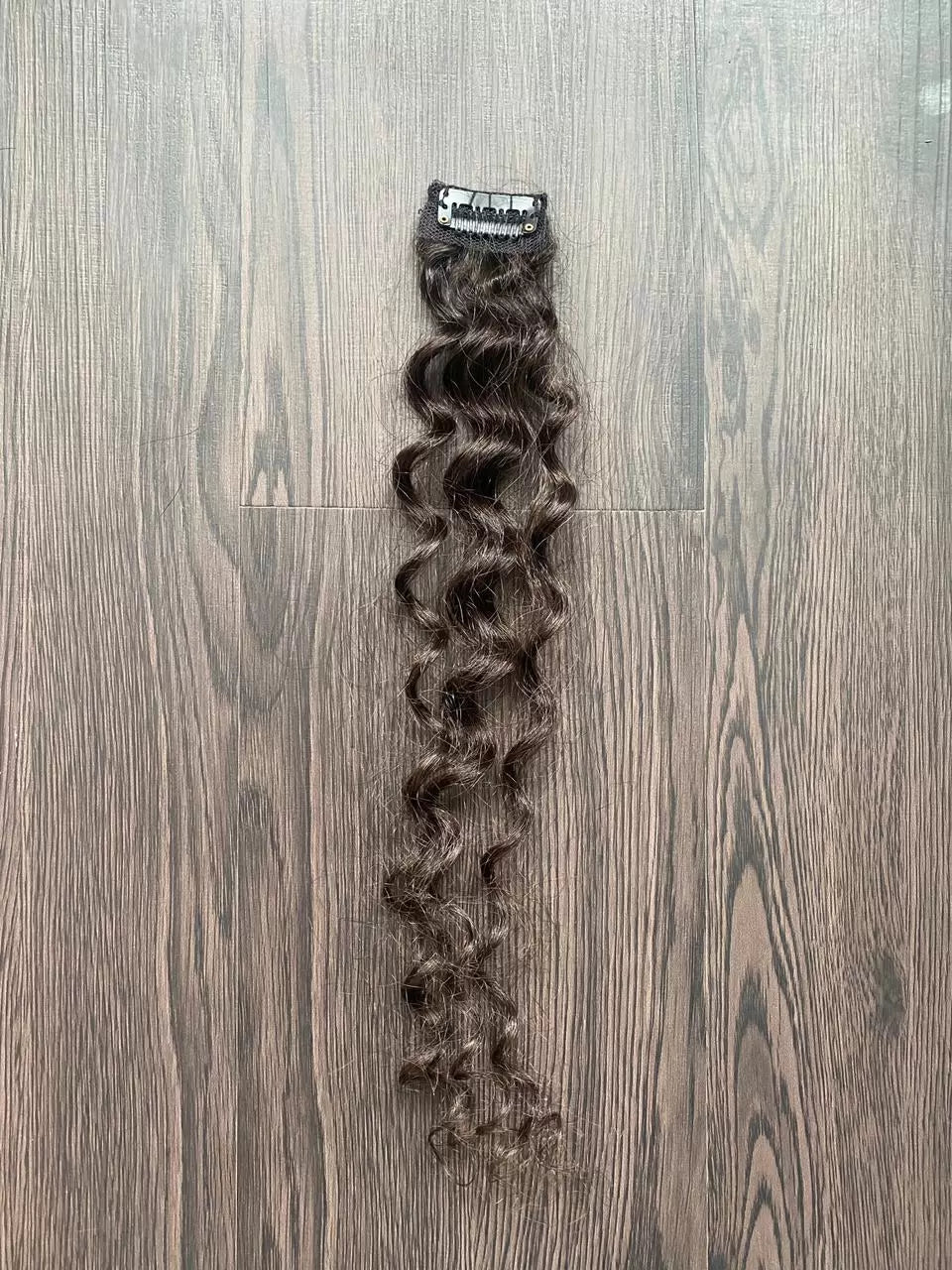 Long - length wavy wig with loose waves for a glamorous lookSingle Clip Curly Hair Strand Long - length wavy wig with loose waves for a glamorous lookSingle Clip Curly Hair Strand