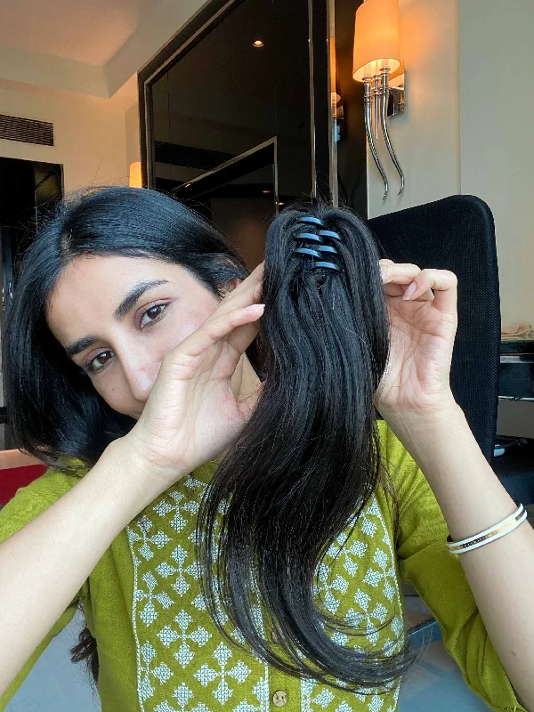 Wavy wig with a 180 - density for a full and thick appearanceSmall Clip-on Ponytail For Thin Hair| NH Wavy wig with a 180 - density for a full and thick appearanceSmall Clip-on Ponytail For Thin Hair| NH